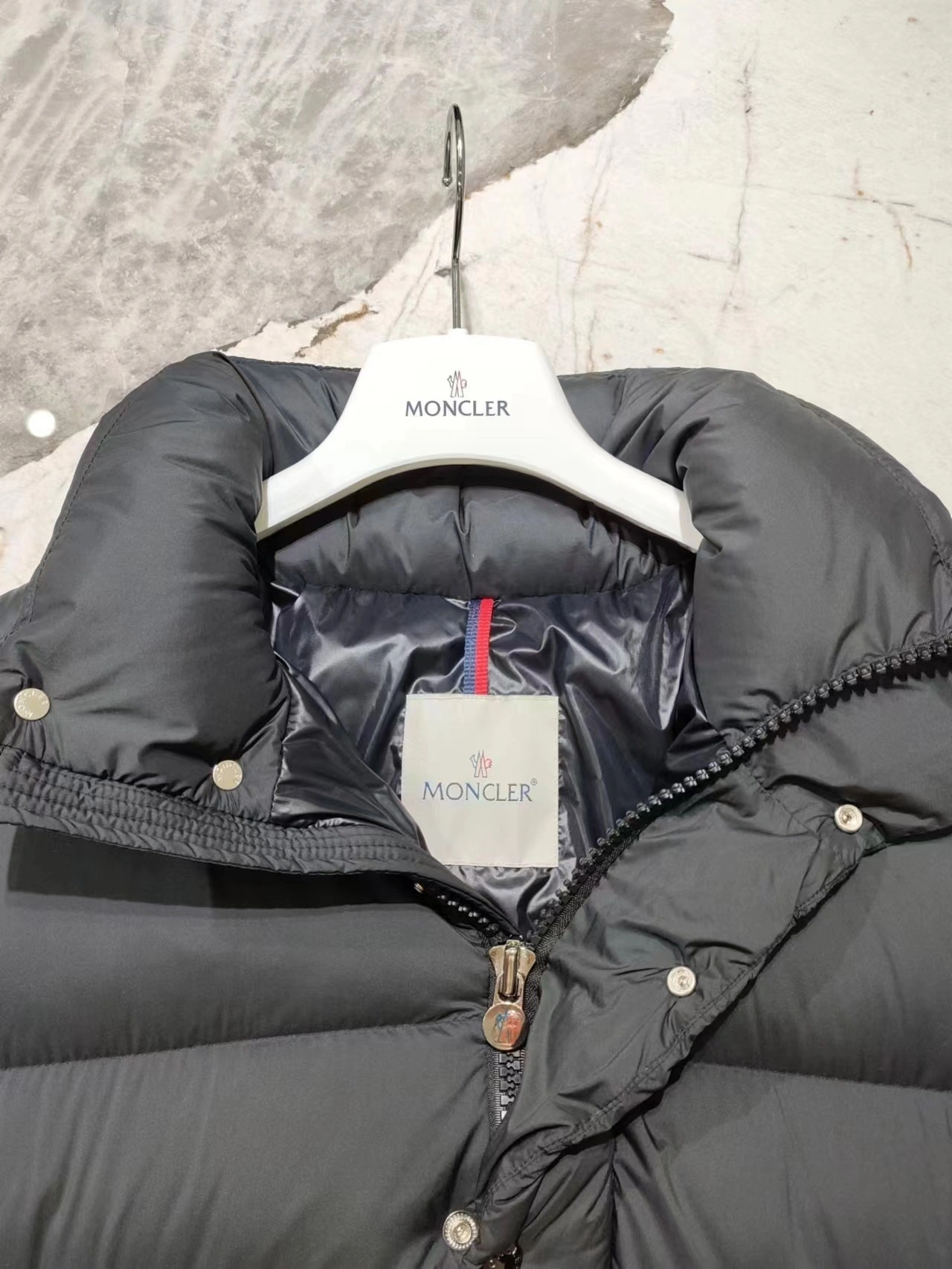 wg.luxury- 7o9385r down jacket oversized item:D-F140J5017